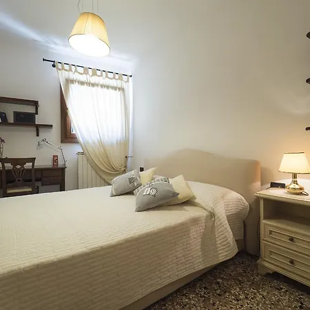 Romantic Lagoon - Canal View Апартаменты